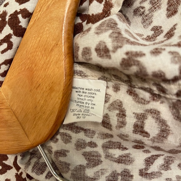 J. Crew animal print linen top 3/4 sleeve - Picture 8 of 8
